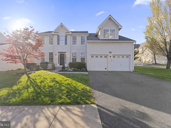 17549 Tedler Cir, Round Hill, VA 20141