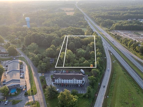 4th image of 4360 Beal Dr