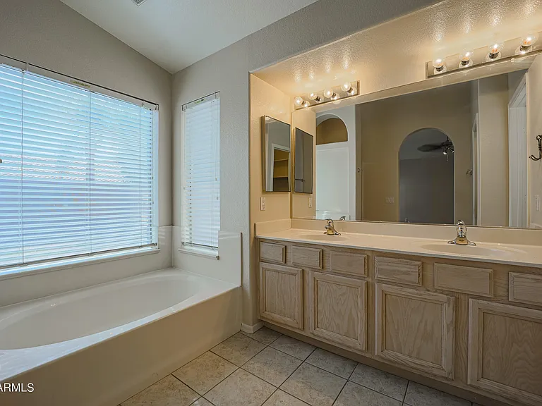 4807 W Ponderosa Ln — Photo 16