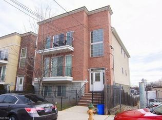 153-155 Manchester Pl, Newark, NJ 07104