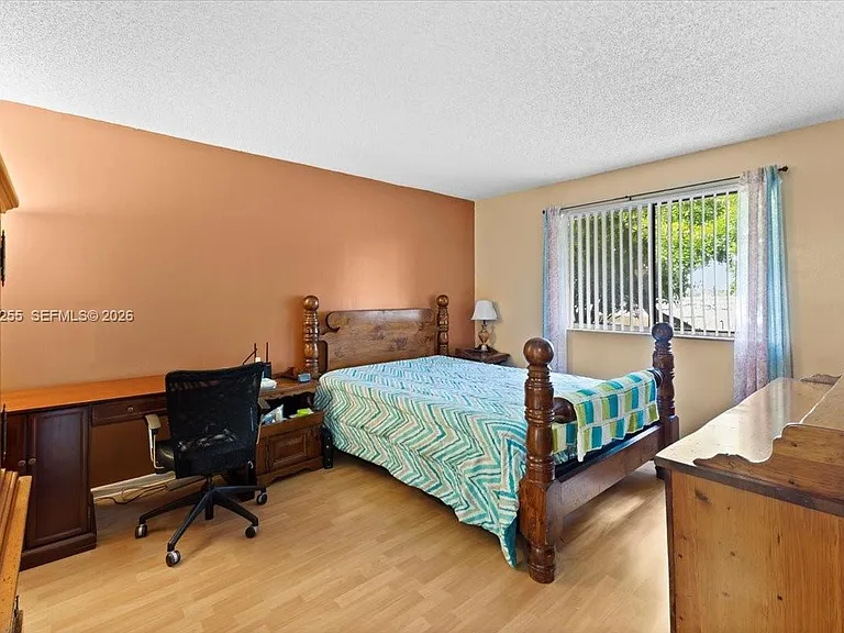 3047 N Oakland Forest Dr #204 — Photo 12