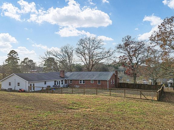 4th image of 217 McClanahan Rd SE