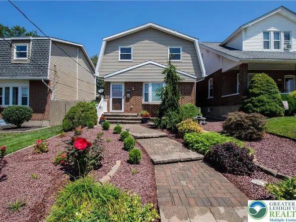 1113 5th St, Catasauqua, PA 18032