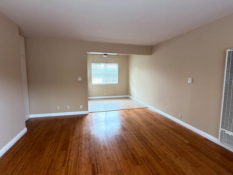 641 Ocean Park Blvd #5 — Photo 5