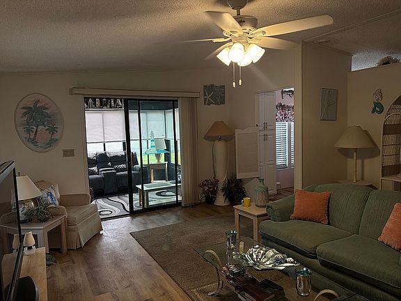 3rd image of 7010 Date Palm Ln