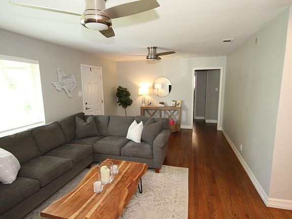 5th image of 625 Northill Dr