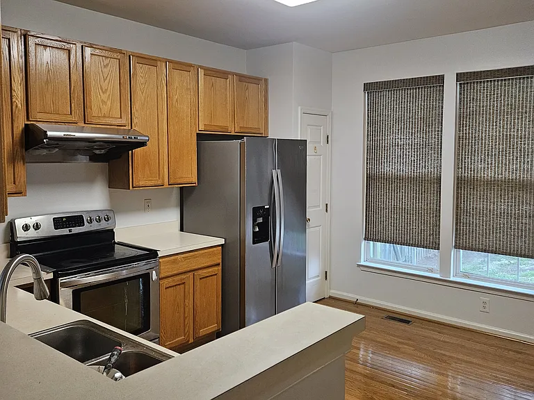 8849 Papillon Dr — Photo 19