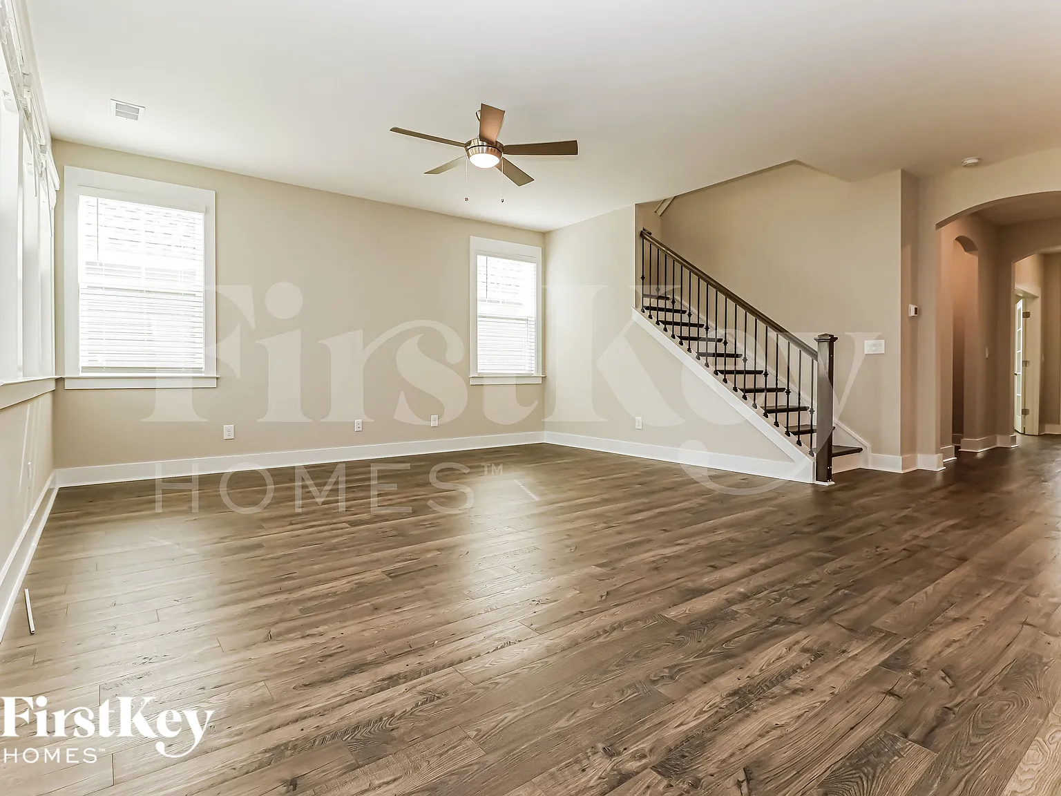 3 bed, 2.5 bath, 2700 sqft, $2,830 — Photo 3