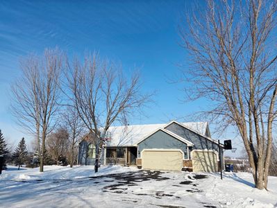 412 Singing Hills Dr SE, Lonsdale, MN, 55046