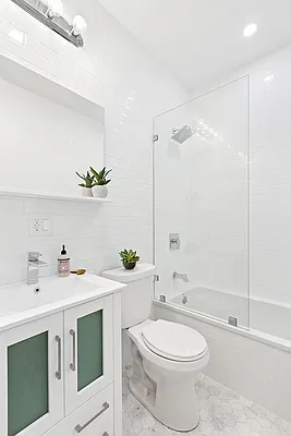 Sold by Compass | media 26