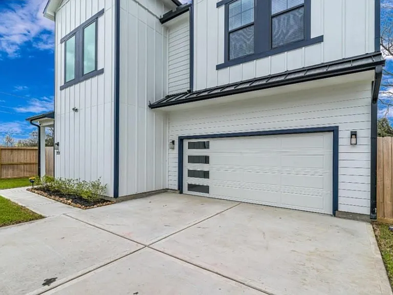 2720 Spence Rd — Photo 17