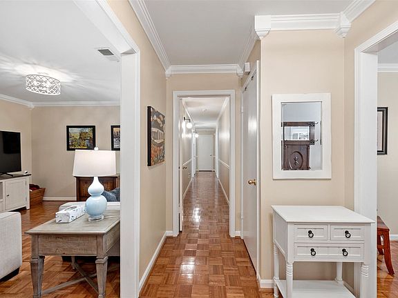 3rd image of 925 Cleveland St Unit 288