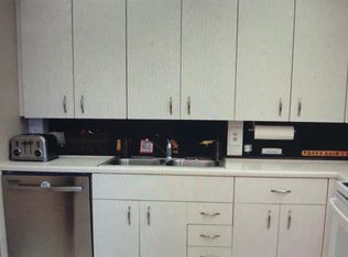 3027 Hythe B, Boca Raton, FL 33434