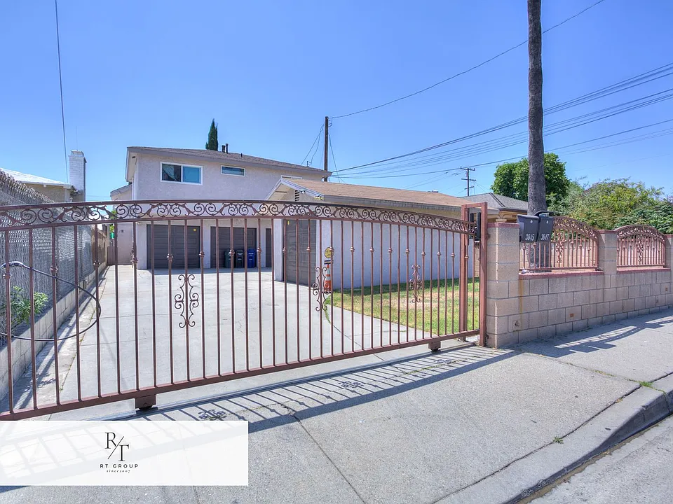 3045 Charlotte Ave