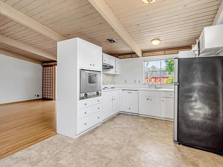 3807 Nathan Way — Photo 11