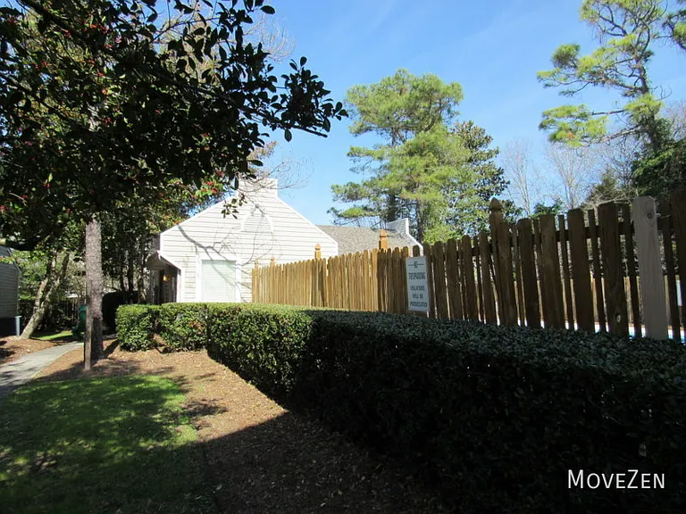 729 Bragg Dr #C — Photo 10