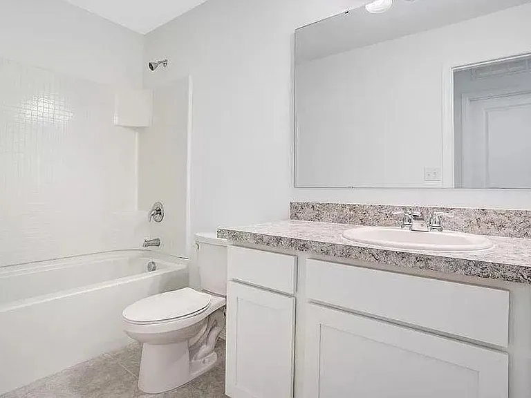 509 Madison Dr — Photo 18