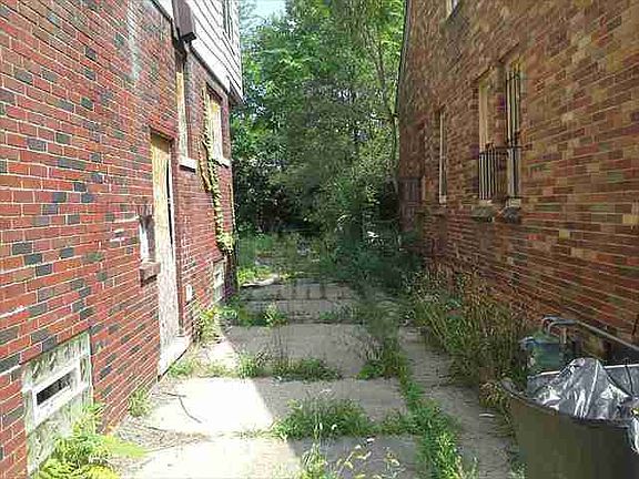 16166 Parkside