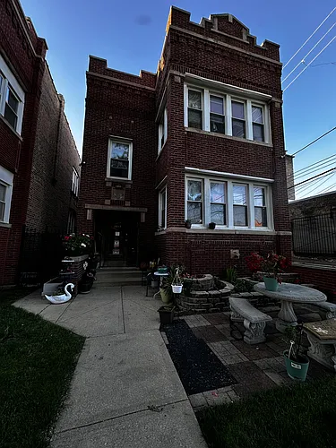 4814 W Nelson St #1 Photo 1
