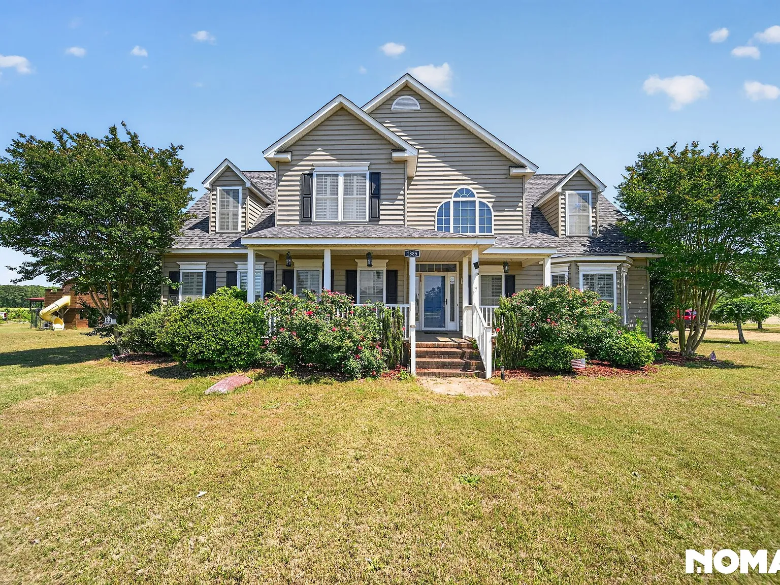 5 bed, $3,000 — Photo 2
