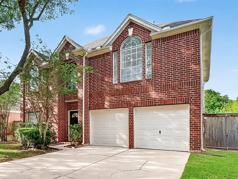 4539 Springfield Lakes St — Photo 1