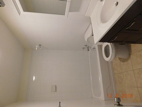2nd image of 712 McPherson St APT C