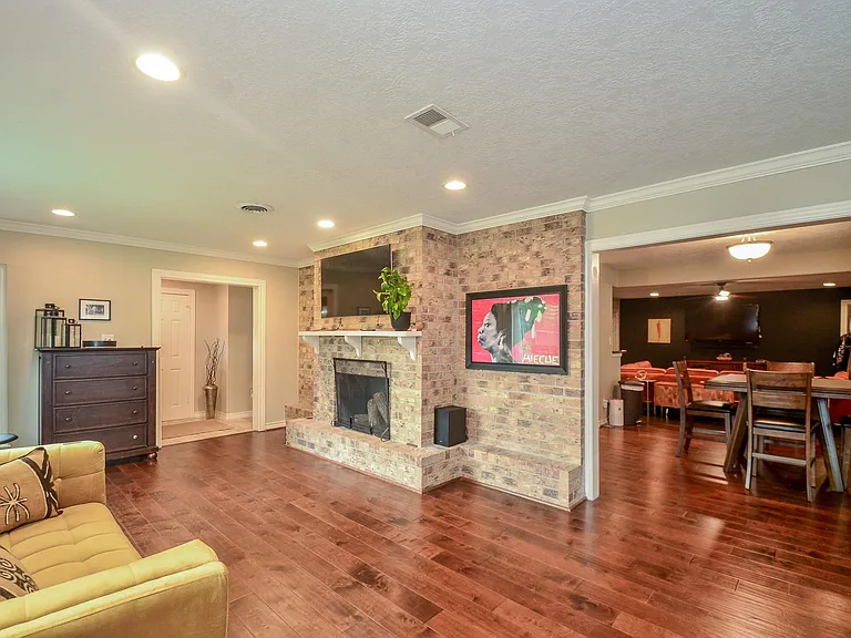 4315 Fernwood Dr — Photo 10