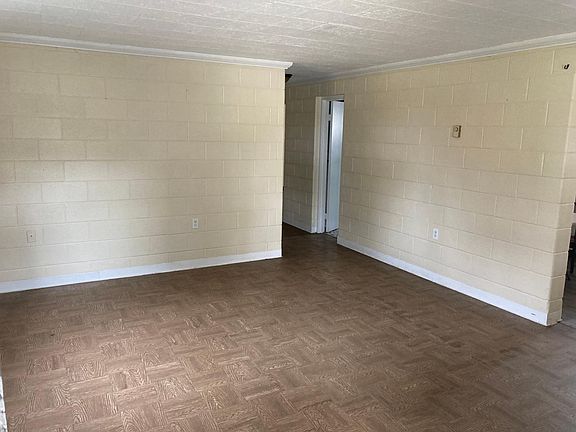 2nd image of 306 Ardmore St Unit 2