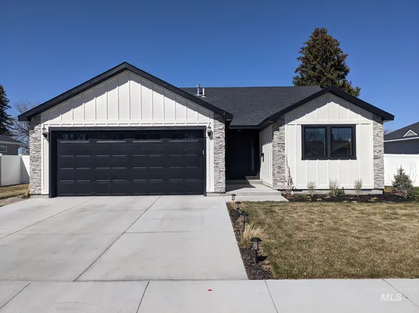 628 W 24th St, Burley, ID 83318