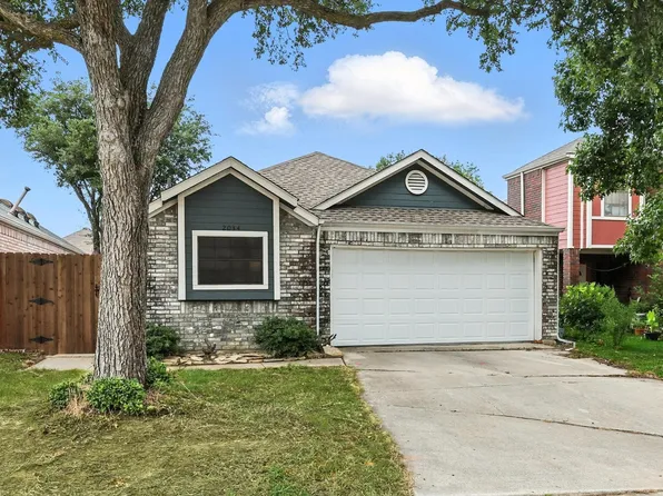 2034 Mallard Dr, Lewisville, TX 75077