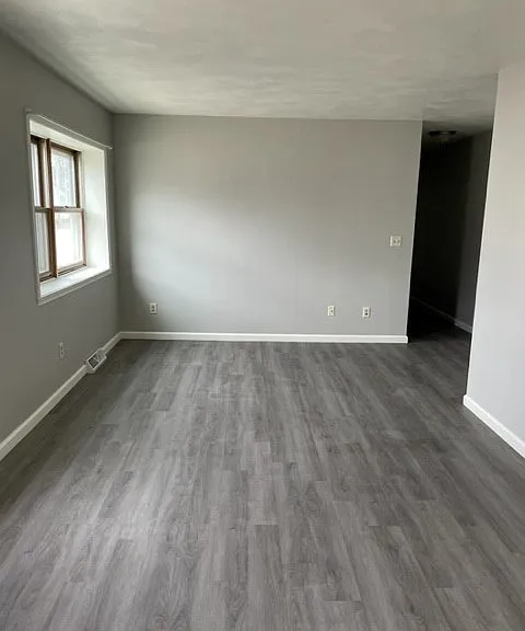 534 W Main St — Photo 2