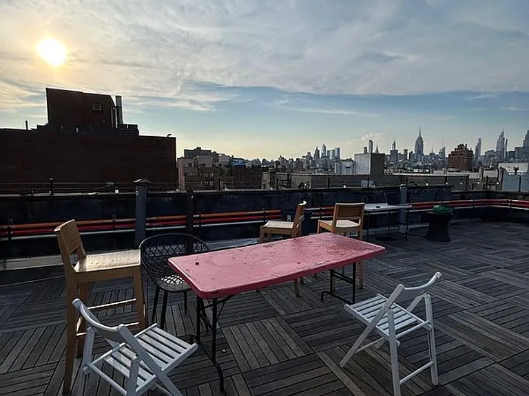 291 E 3rd St #1G — Photo 12