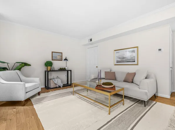 3830 9th St N APT 109W, Arlington, VA 22203