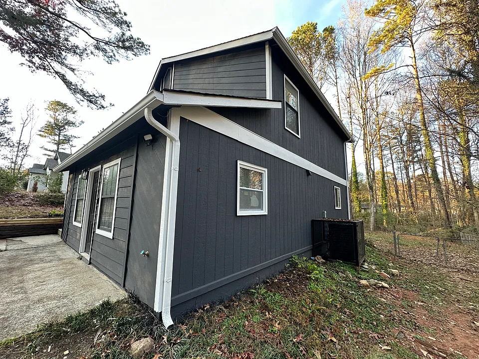 2900 Kevin Ln #B