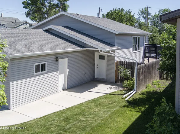 27 4th Ave SE, Dickinson, ND 58601