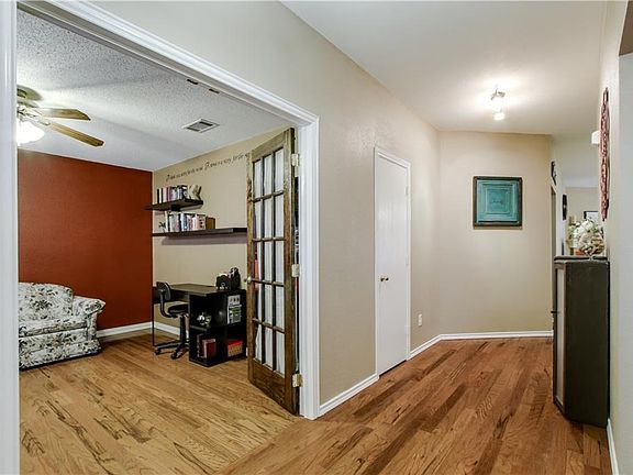 4th image of 1416 Belaire Dr
