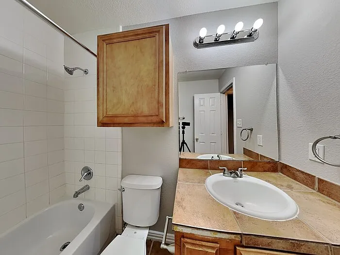 2208 Rodney Ln — Photo 17
