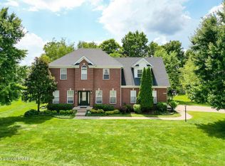 4529 Cherry Forest Cir, Louisville, KY 40245