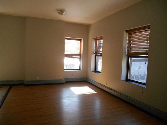 3rd image of 354 Grove St APT 2A