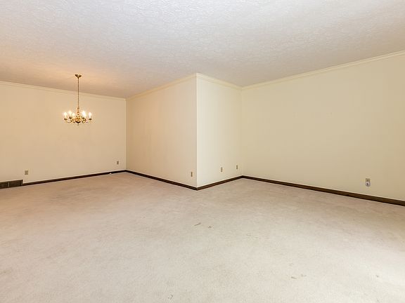 4th image of 3748 53rd St