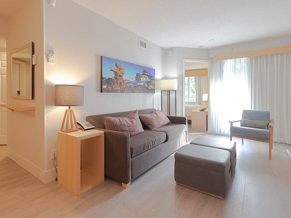 5th image of 4308 Main St #1224
