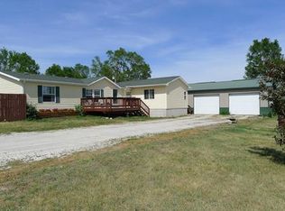 5211 Buffalo Dr, Central City, IA 52214