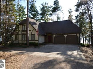 1198 Creswell Ln, Kewadin, MI 49648