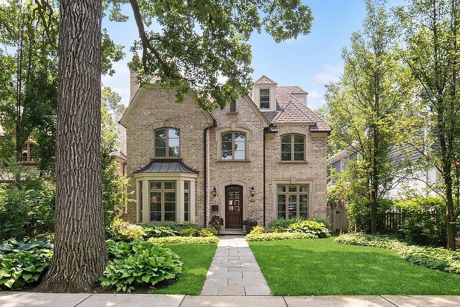 1040 Oak St, IL 60093 Zillow