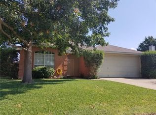 6237 Peach Tree Dr, Midlothian, TX 76065