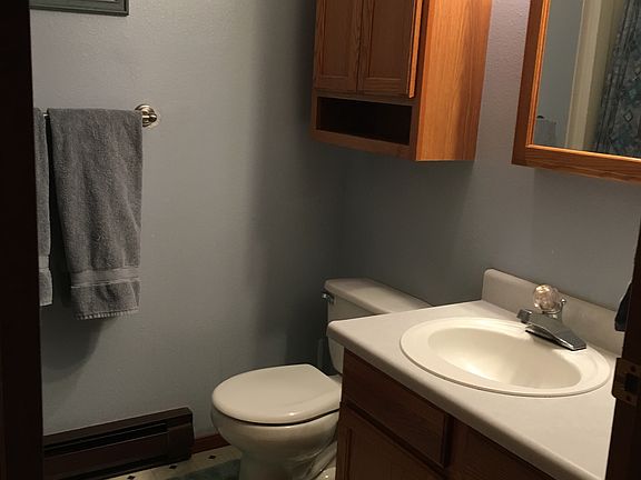 Main bathroom