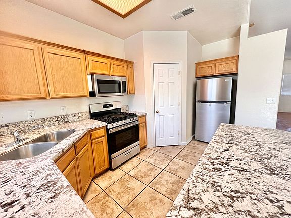 3rd image of 363 N Burgan Ave
