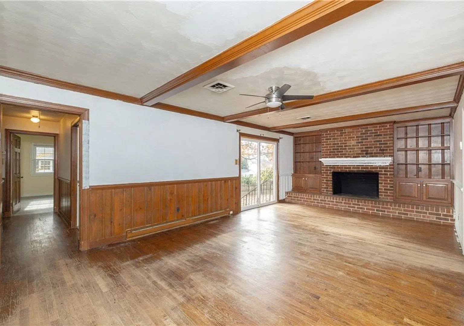 Move in Ready — Photo 4