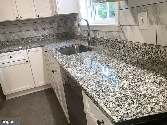 5th image of 3820 Ingleside St