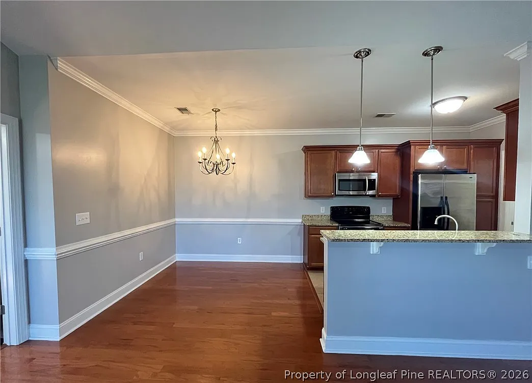 2 bed, 2.0 bath, 1420 sqft, $1,600 — Photo 4
